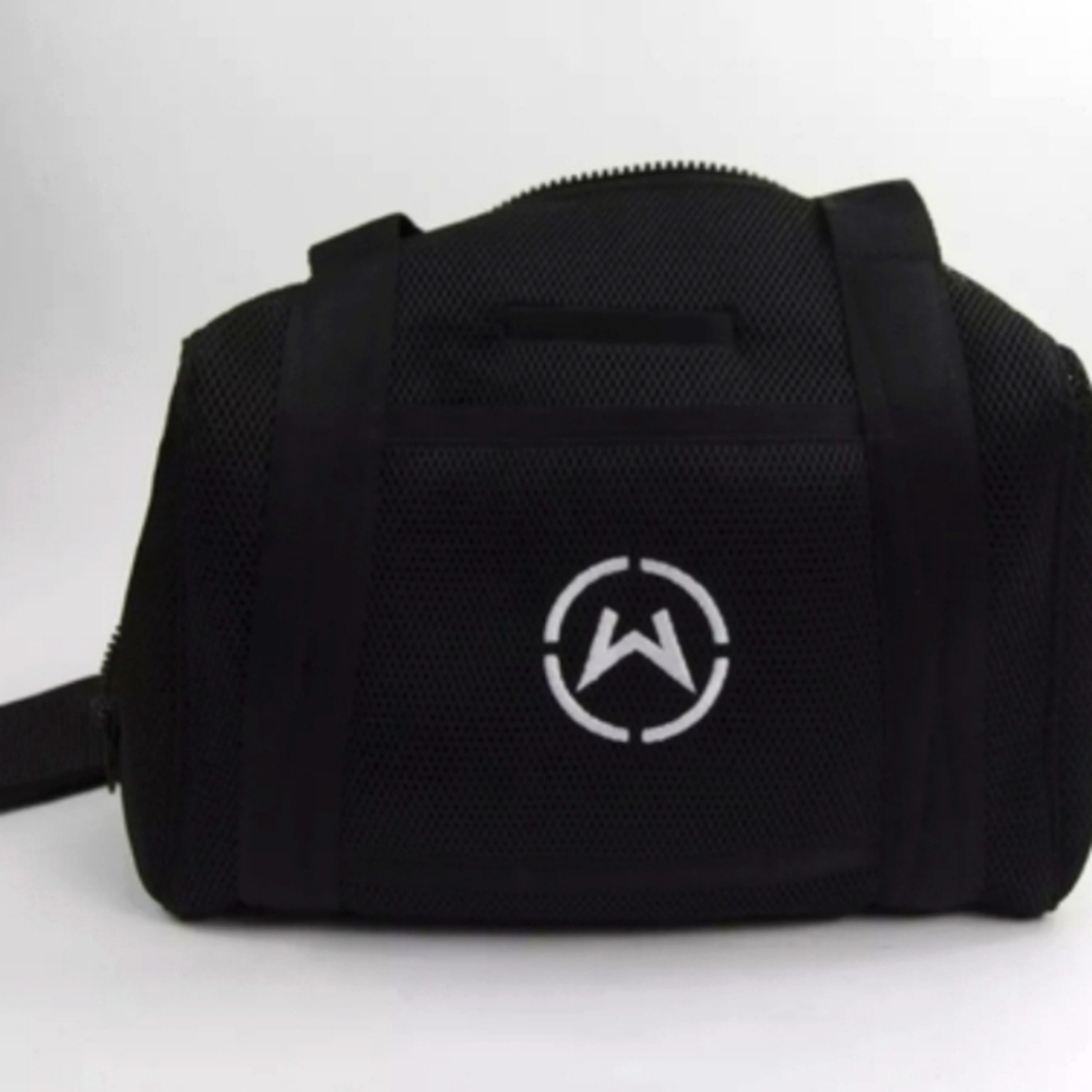 NWOT: DAGNE DOVER "LANDON" XL, ONYX (BRANDED)